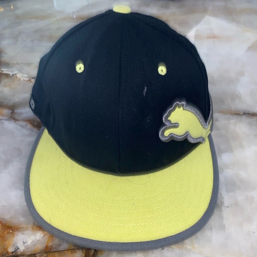 Puma cobra hat. Golf Flat Brim Just black and neon green/Yellow